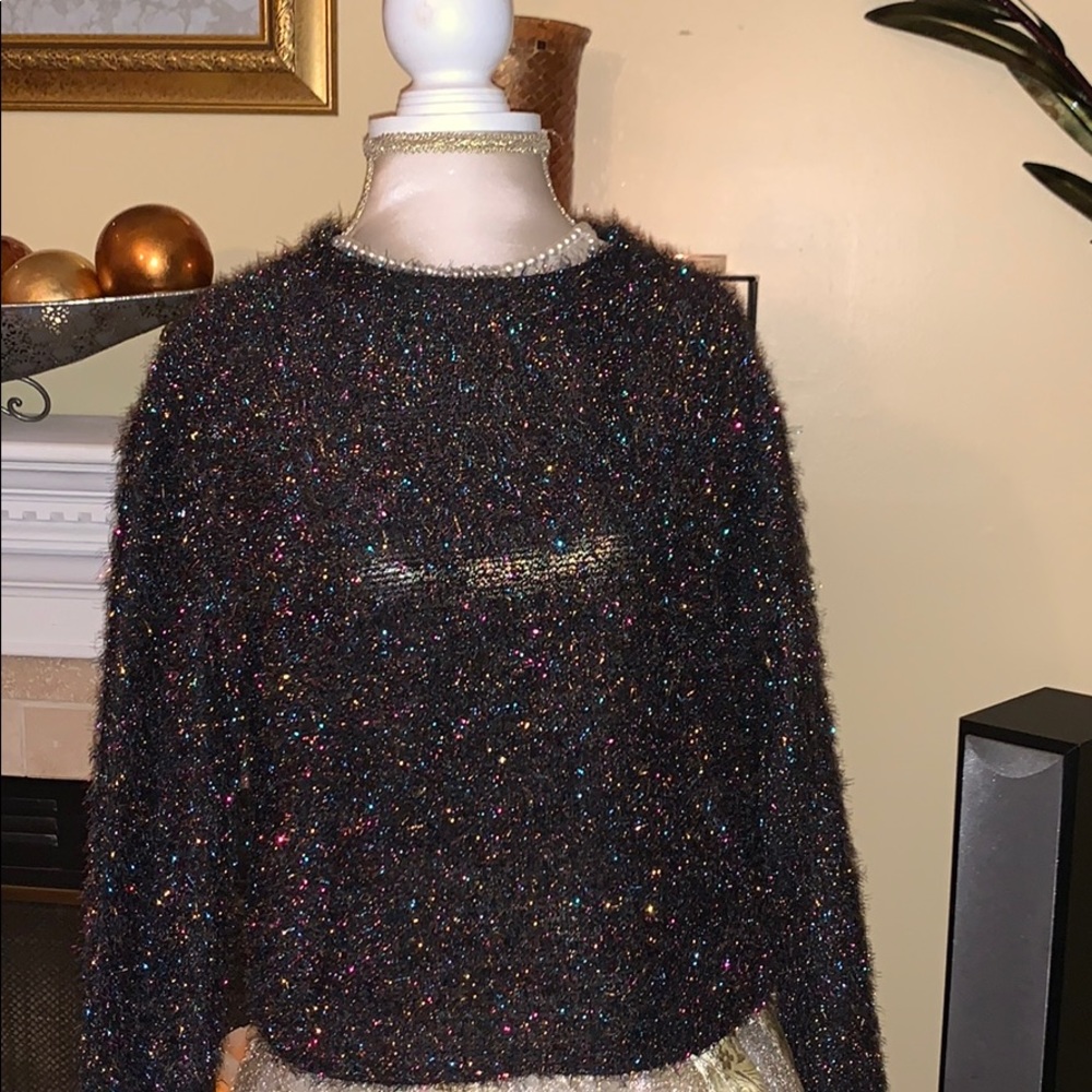 H&M Divided Cropped Sweater